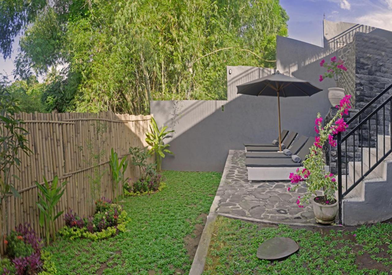 Villa Manayasa 罗威那 外观 照片